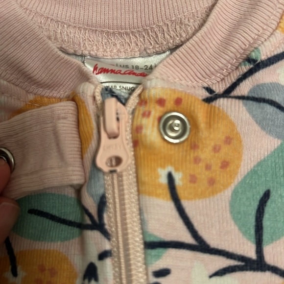 Hanna Andersson 80 cm 18 to 24 mo. pajamas, tangerine, and flower pattern - Picture 11 of 11